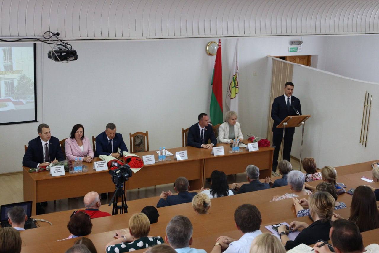 Министр образования представил коллективу Брестского госуниверситета имени А.С. Пушкина нового ректора