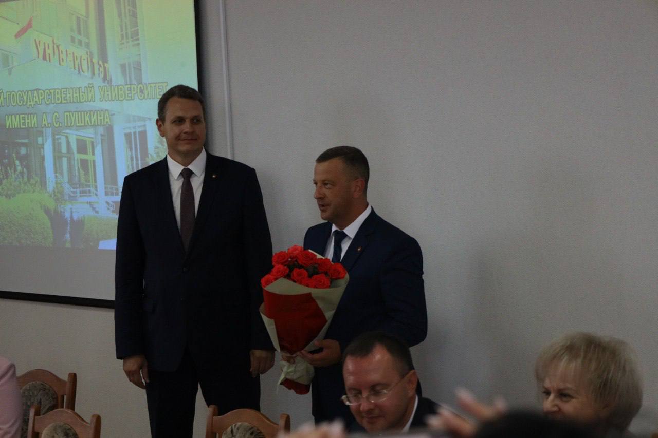 Министр образования представил коллективу Брестского госуниверситета имени А.С. Пушкина нового ректора