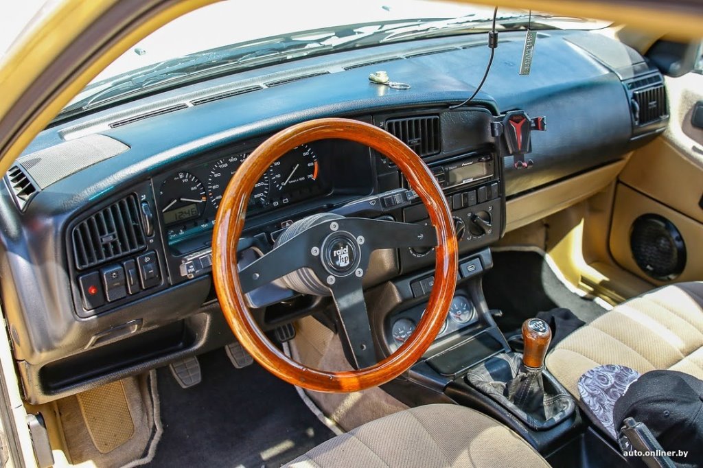 «Предлагали $5300, но я не продал». Самый крутой Passat B3 в Беларуси