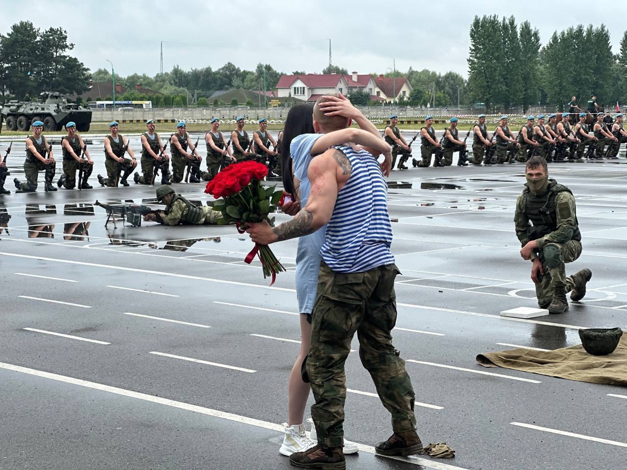 В Бресте празднуют День ВДВ. Фото и видео из 38-й бригады
