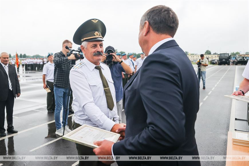 В Бресте празднуют День ВДВ. Фото и видео из 38-й бригады