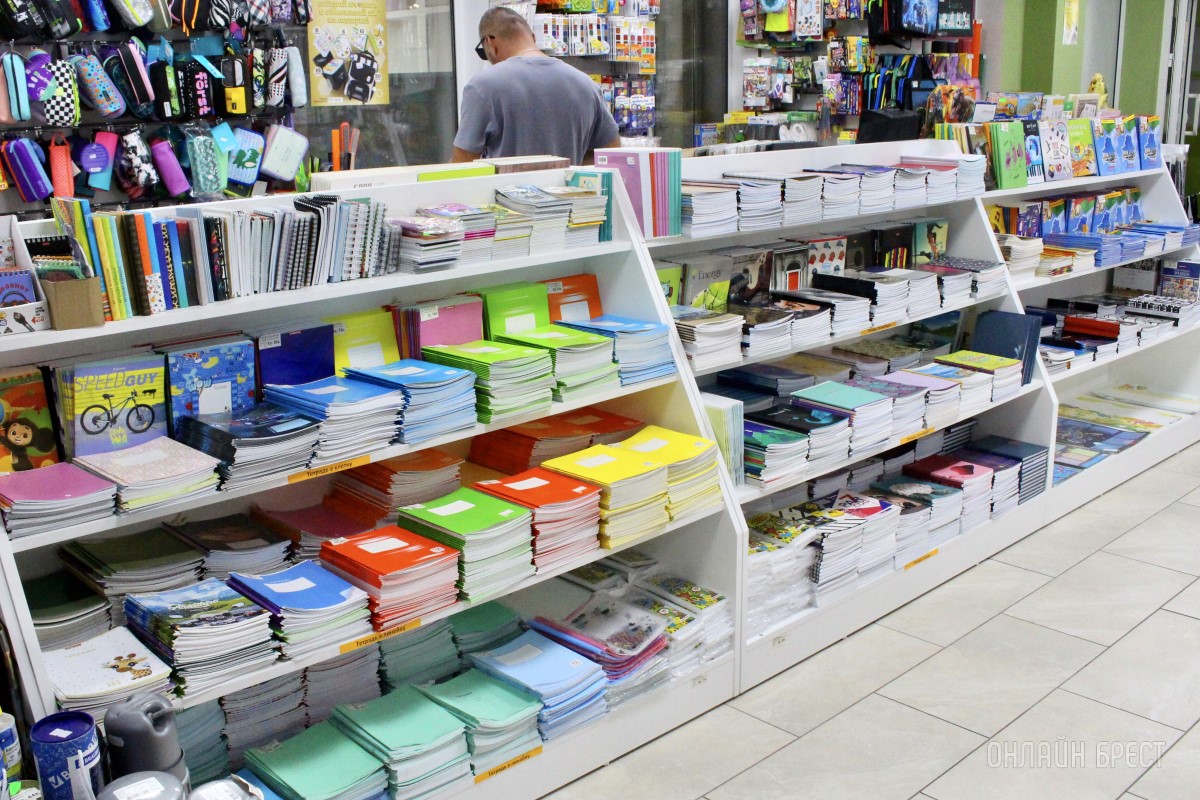 Веселые пчОлсы дарят подарки! Выгодная акция в магазинах «Канцелярские штучки» в Бресте: покупай и выигрывай