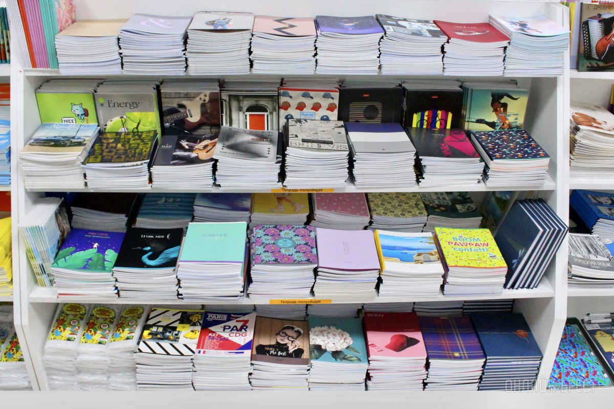 Веселые пчОлсы дарят подарки! Выгодная акция в магазинах «Канцелярские штучки» в Бресте: покупай и выигрывай