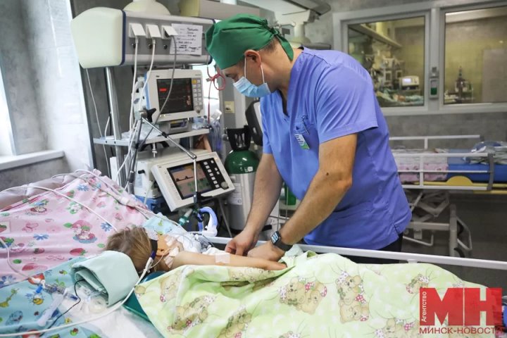 В Беларуси провели уникальную операцию на сердце 4-х летней девочке. Рассказываем подробности