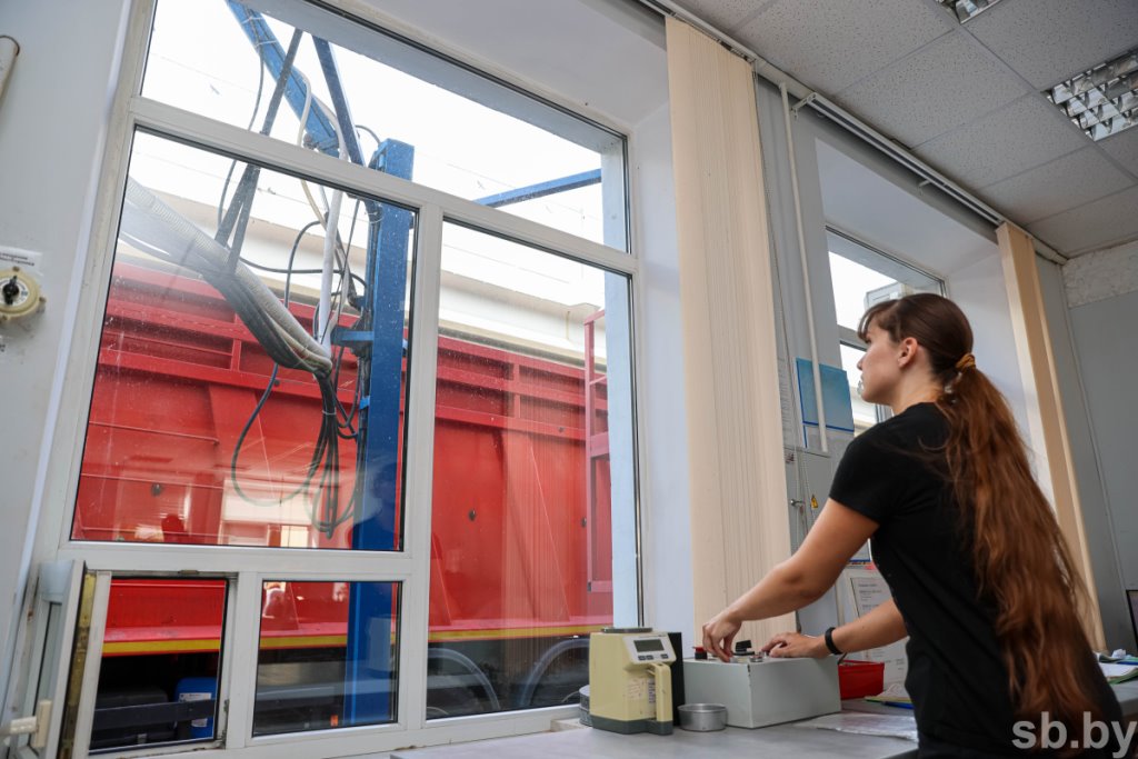 Приемка зерновых в Бресте. Фоторепортаж