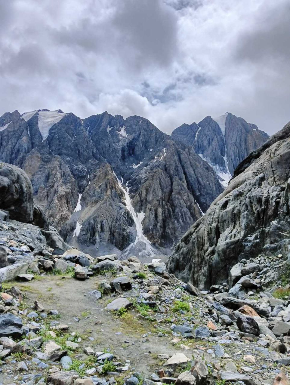 Брестчане подняли флаг Беларуси на Большой Актру