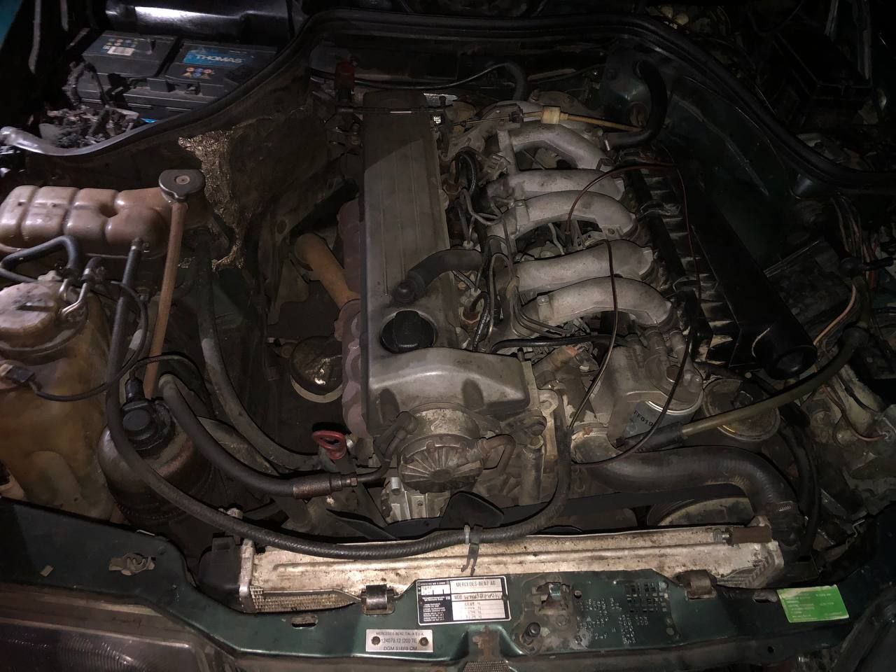 «Мерседес Бенц» 90-х годов горел в Пинске