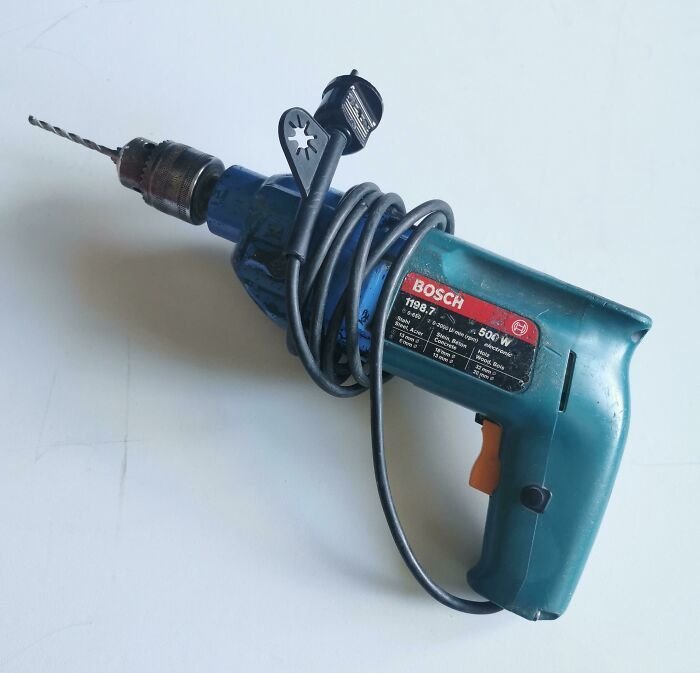 Так больше не делают. На фото показали «вечные» устройства, которые работают десятилетиями