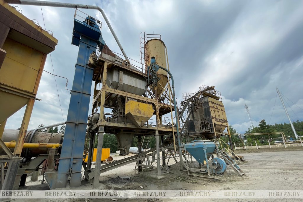 Как делают асфальтобетон в Березовском районе