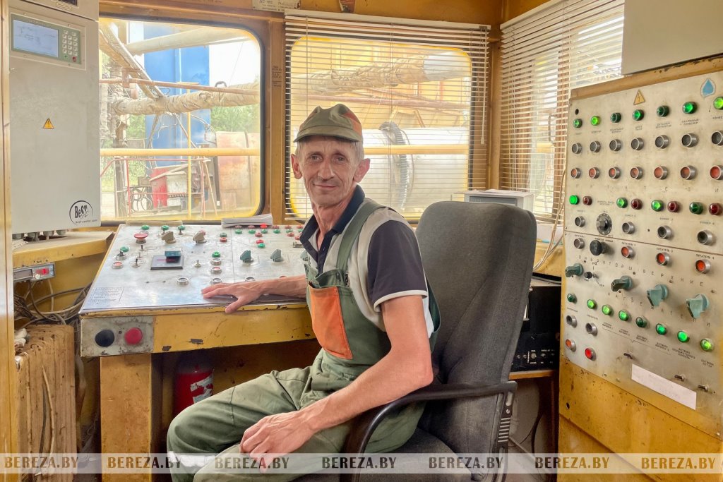 Как делают асфальтобетон в Березовском районе