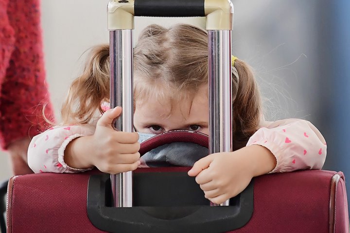 Выезд ребенка за границу: что нужно знать родителям, какие подготовить документы