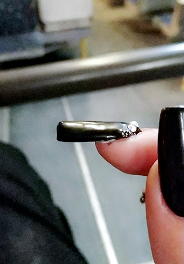 Когда поход в бьюти-салон не удался. На фото показали примеры плохой работы