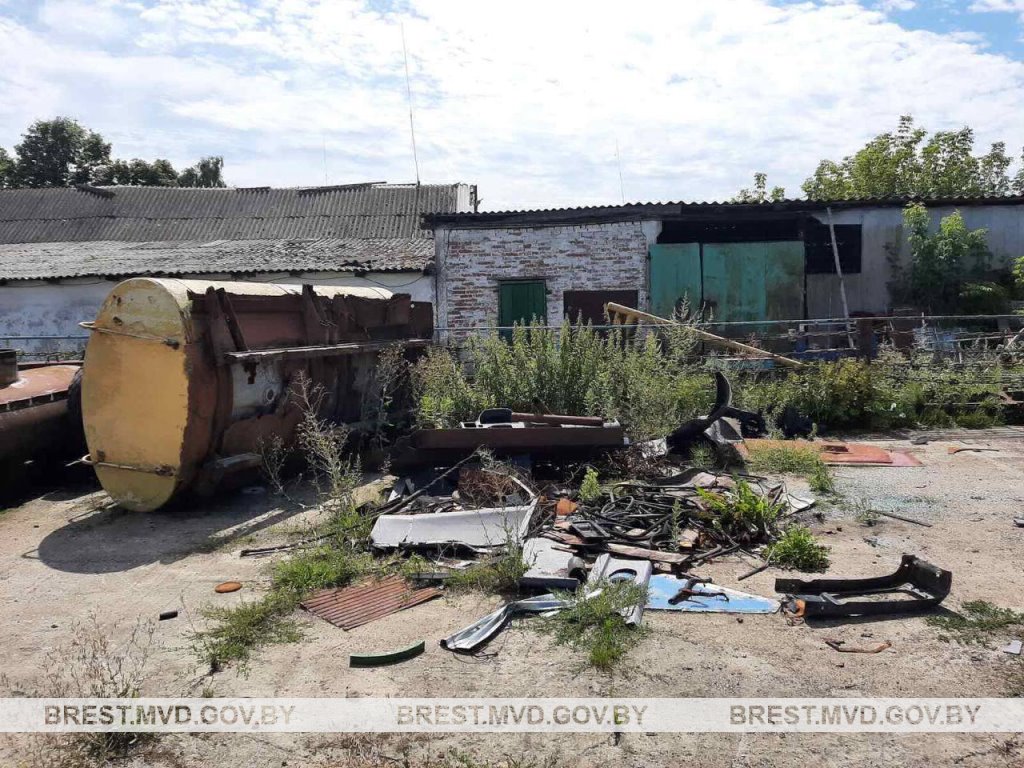 В Брестской области мужчина хранил 3400 кг металлолома в нарушение установленного порядка сбора