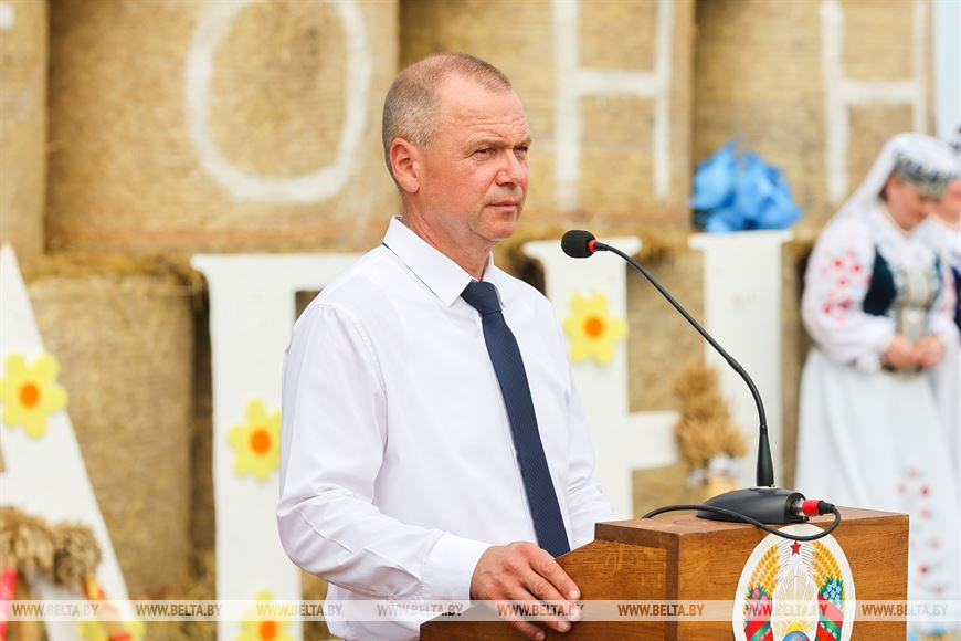«Вырывали каждый погожий час». Брестский район собрал рекордный урожай зерновых