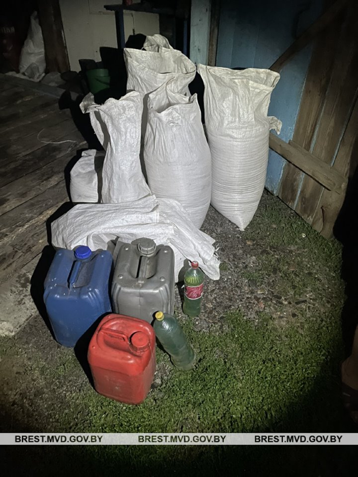 Работник агропредприятия похитил более 200 килограмм комбикорма. Случай в Брестской области