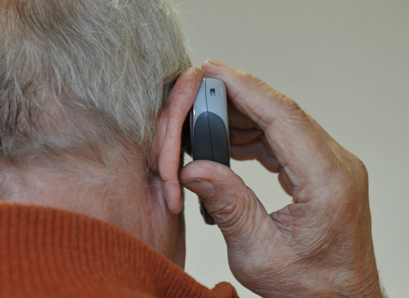 Неизвестные попросили белоруса продать квартиру, а деньги отдать им. Что было дальше?