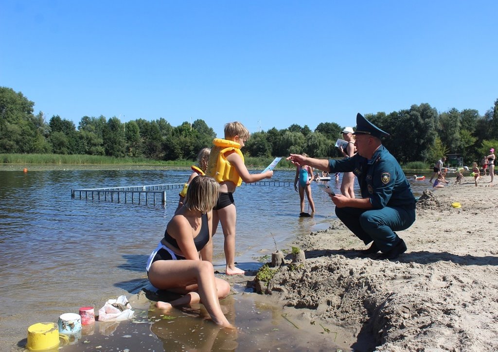 Спасатели совместно с милицией посетили пляж на ул. Махновича в Бресте