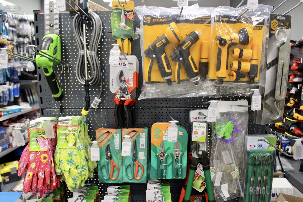 НОВЫЙ, СОВРЕМЕННЫЙ, УДОБНЫЙ строительный магазин «А-ЦЕНТРБАЙ» открывается в Бресте на Махновича. Скидки и приятные подарки в день открытия (16 августа)