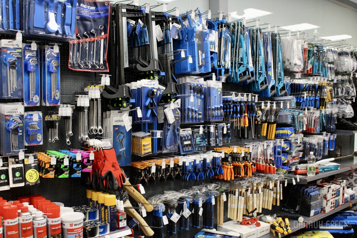 НОВЫЙ, СОВРЕМЕННЫЙ, УДОБНЫЙ строительный магазин «А-ЦЕНТРБАЙ» открывается в Бресте на Махновича. Скидки и приятные подарки в день открытия (16 августа)