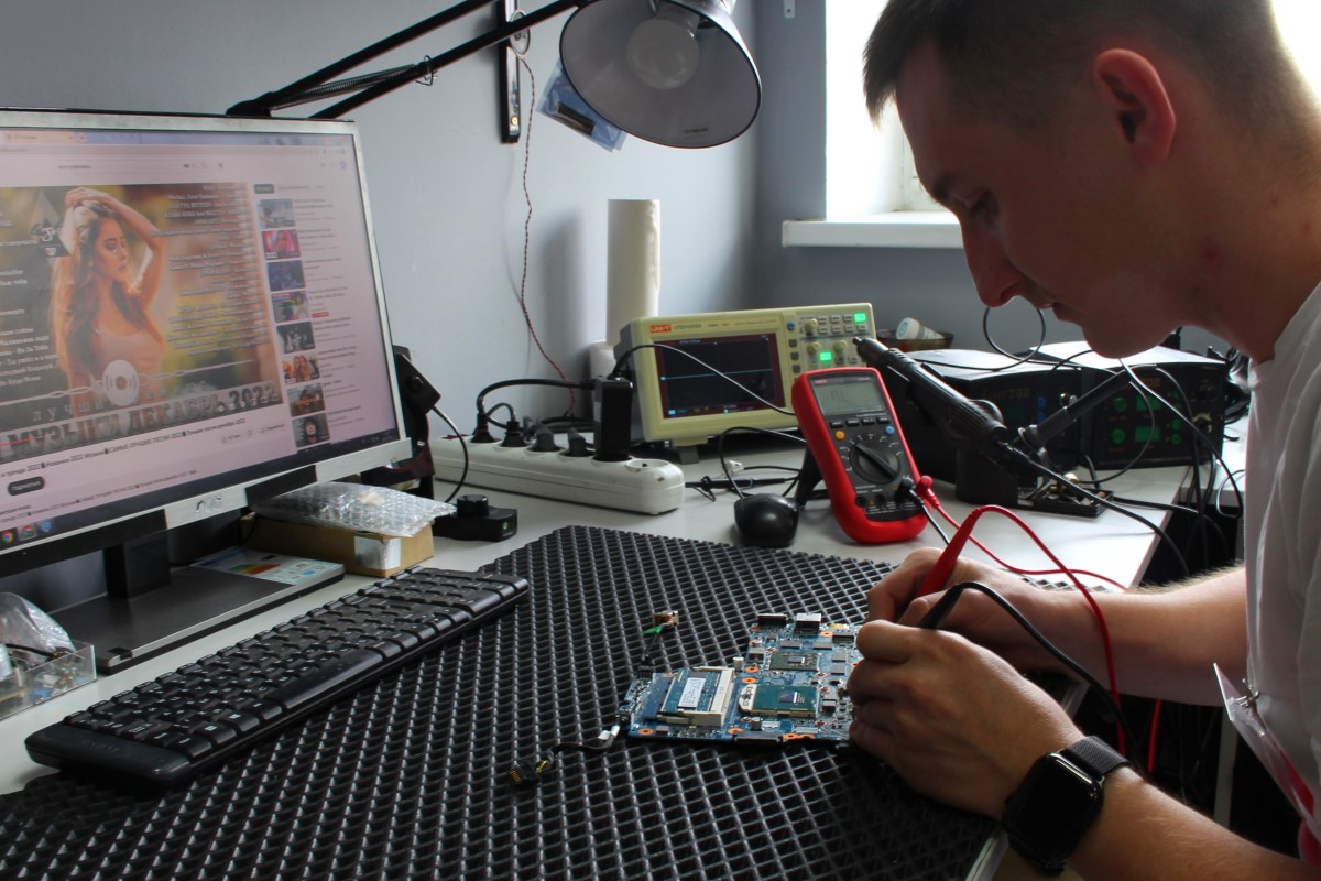 ТОП сервисов в Бресте, где на совесть ремонтируют смартфоны, планшеты, ноутбуки, компьютеры, наушники и смарт-часы