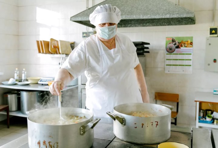 У поваров минских школ появится единая форма одежды