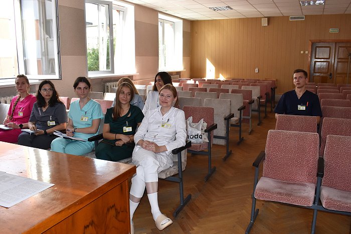 В Брестском областном родильном доме состоялось семинарское занятие с врачами-интернами