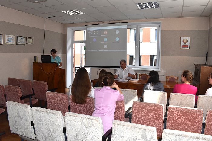 В Брестском областном родильном доме состоялось семинарское занятие с врачами-интернами