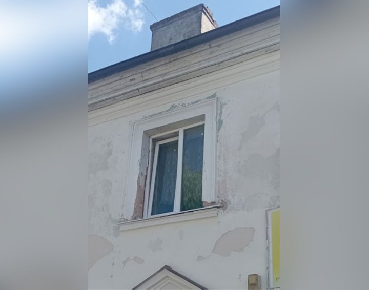 Женщина выпала из окна второго этажа в Барановичах