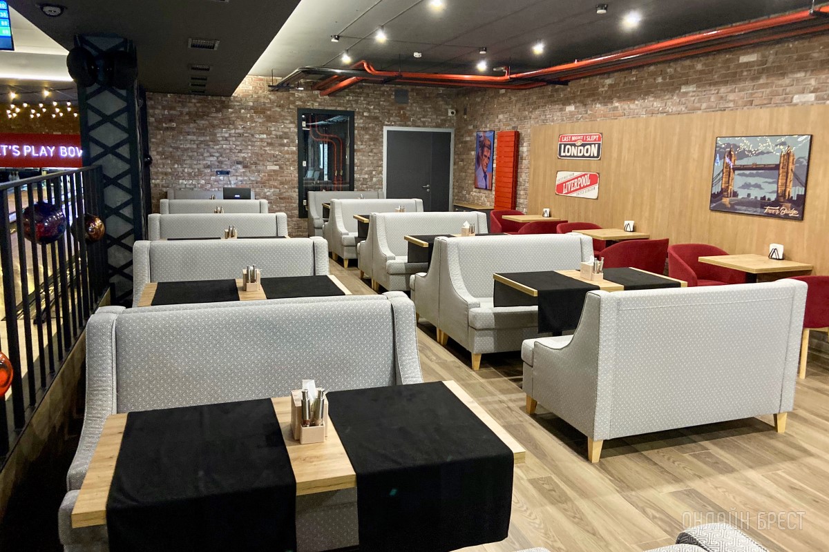 Наслаждайся вкусной кухней и играй в боулинг! На Советской в центре Бреста открылось новое кафе «David Bowley». Бронь столиков и дорожек