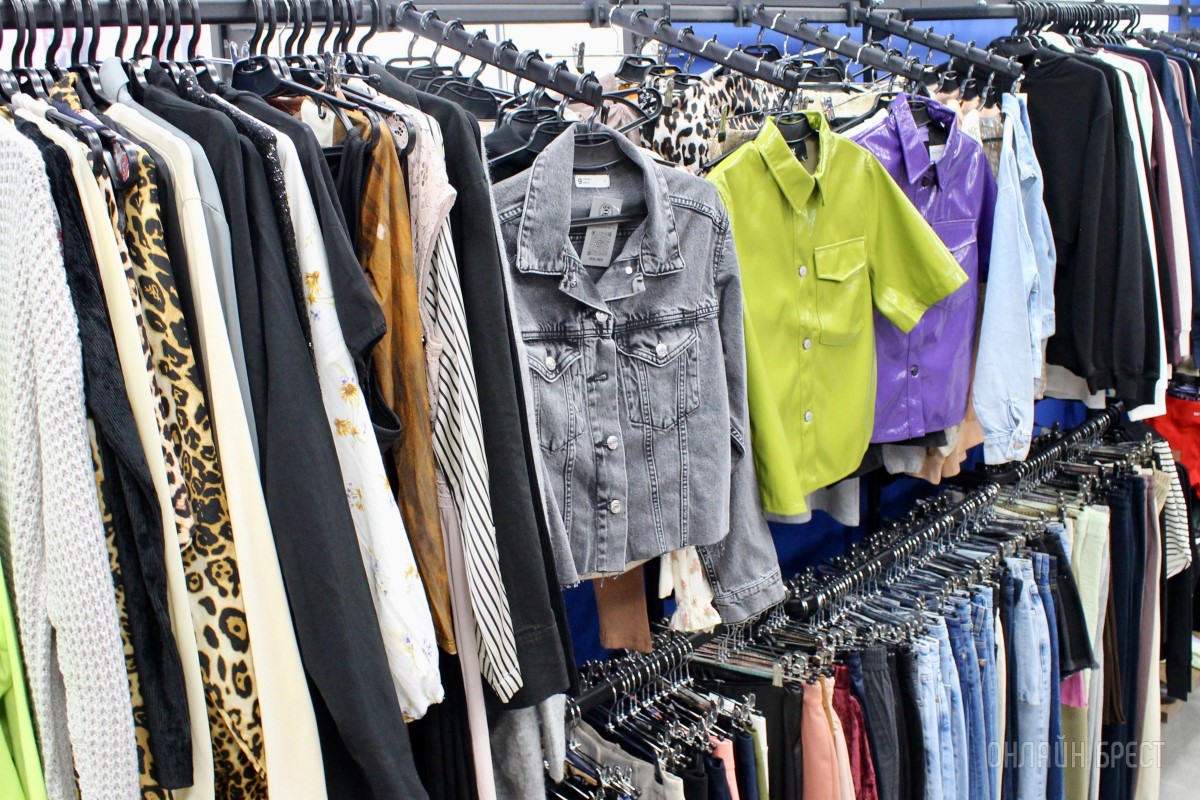 O Neills, Benetton, H & M, Jack & Jones, Missguided, Champion и другие бренды в новом магазине одежды «CREDO» в ТЦ «Атис Холл». Скидки в честь открытия!