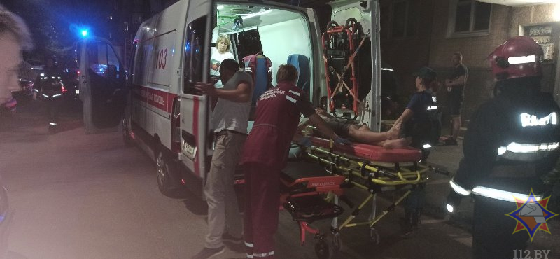 В Витебске молодой человек упал в раскопанные коммуникации теплотрассы