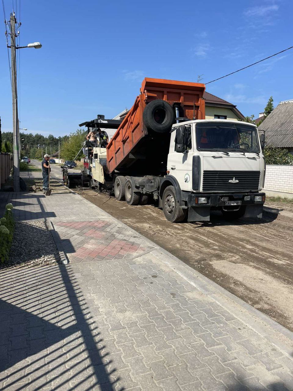 Долевое участие жителей Бреста в асфальтировании улиц. Вот результат