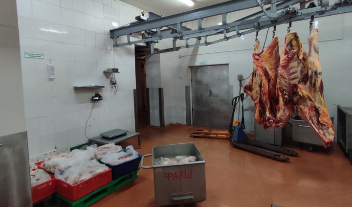 Раскрыта схема хищения и сбыта мяса в Брестской области - ущерб более 80 тысяч рублей