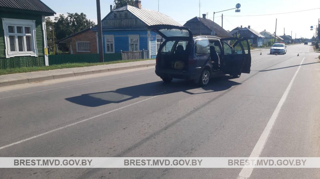 В Столинском районе сбили 4-летнего ребенка, который выбежал на дорогу вне пешеходного перехода