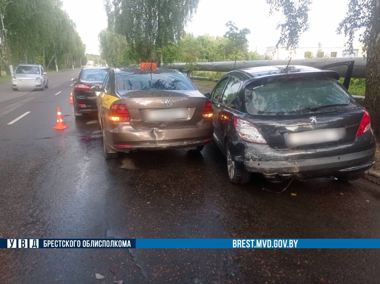ДТП с 4 автомобилями произошло в Пинске
