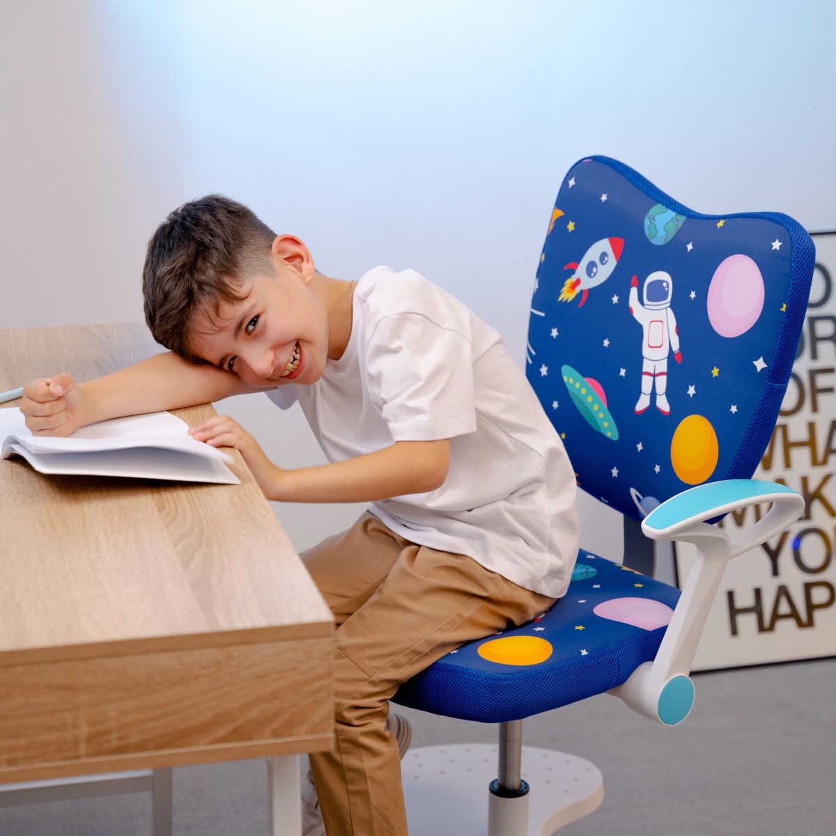 За мебелью для школьников только в AksHome в Бресте! До конца августа СКИДКИ НА ВСЁ