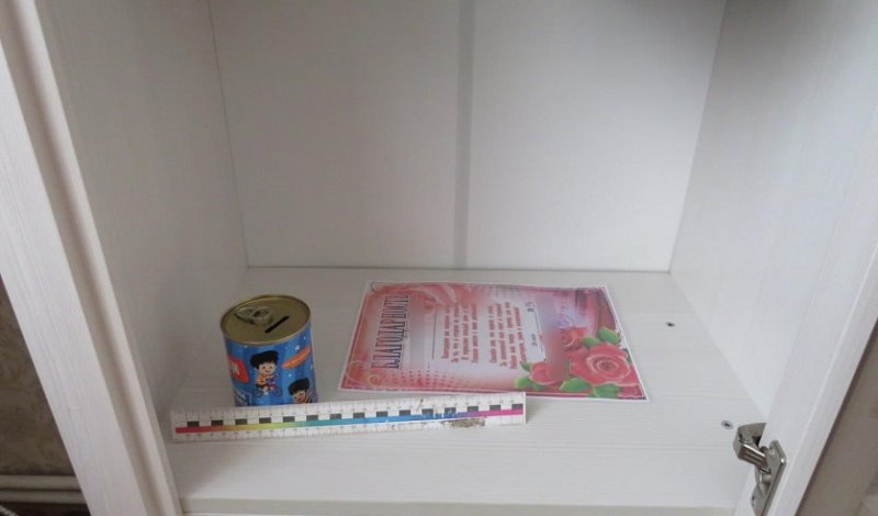 «Домушники» засняли как вскрывают похищенный сейф с $25 тысячами