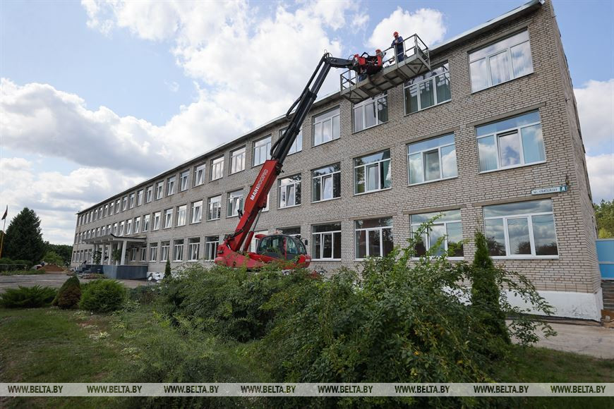 Cъездили в Барановичский район, чтобы посмотреть, как там готовятся к новому учебному году