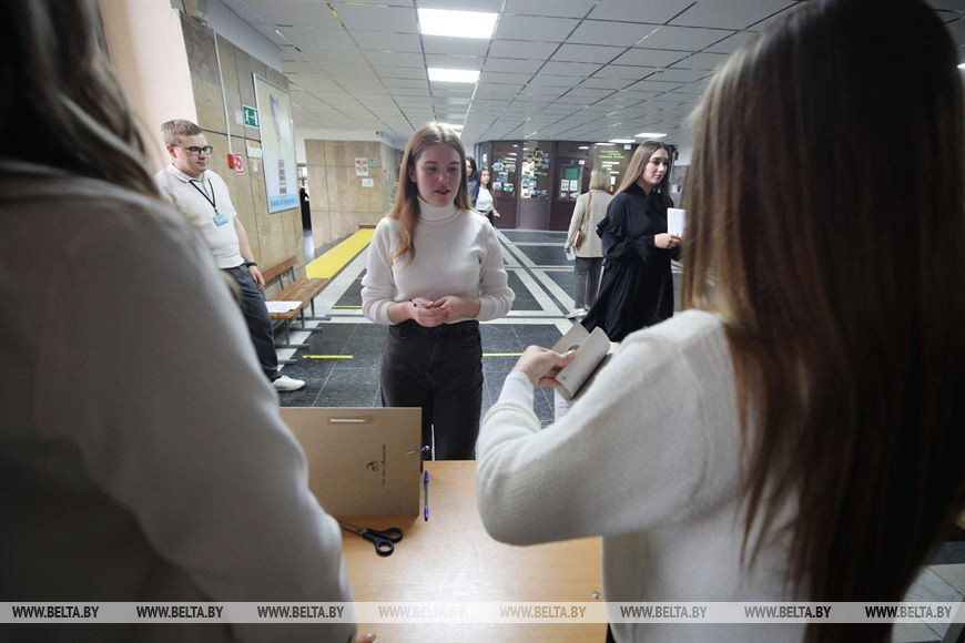 В Брестской области для прохождения ЦТ зарегистрировались более 12,6 тыс. абитуриентов