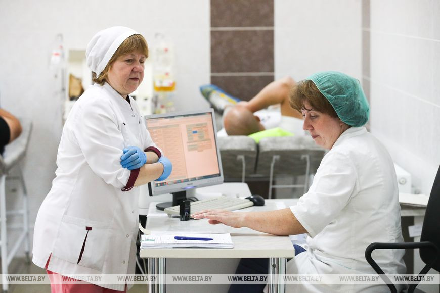 Неделю донации провели на станции переливания крови учащиеся Брестского медколледжа