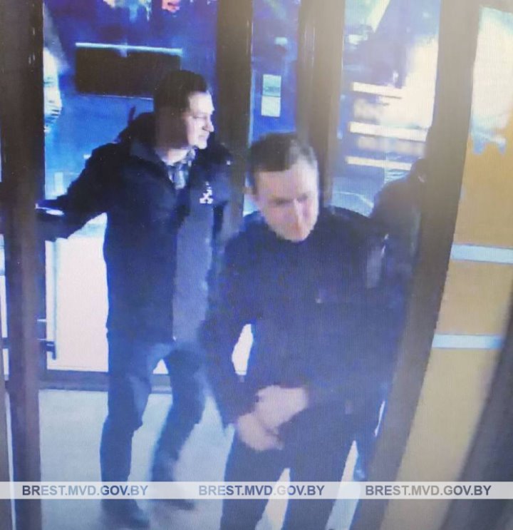 В Бресте милиция устанавливает личности мужчин, которые находились в ресторане