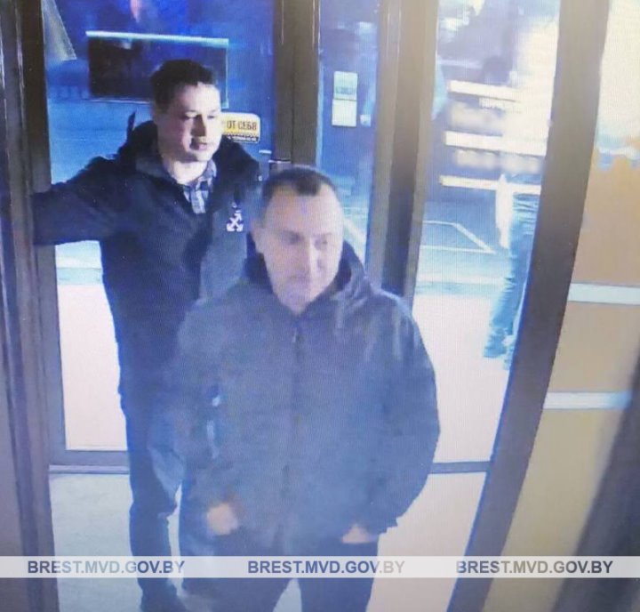 В Бресте милиция устанавливает личности мужчин, которые находились в ресторане