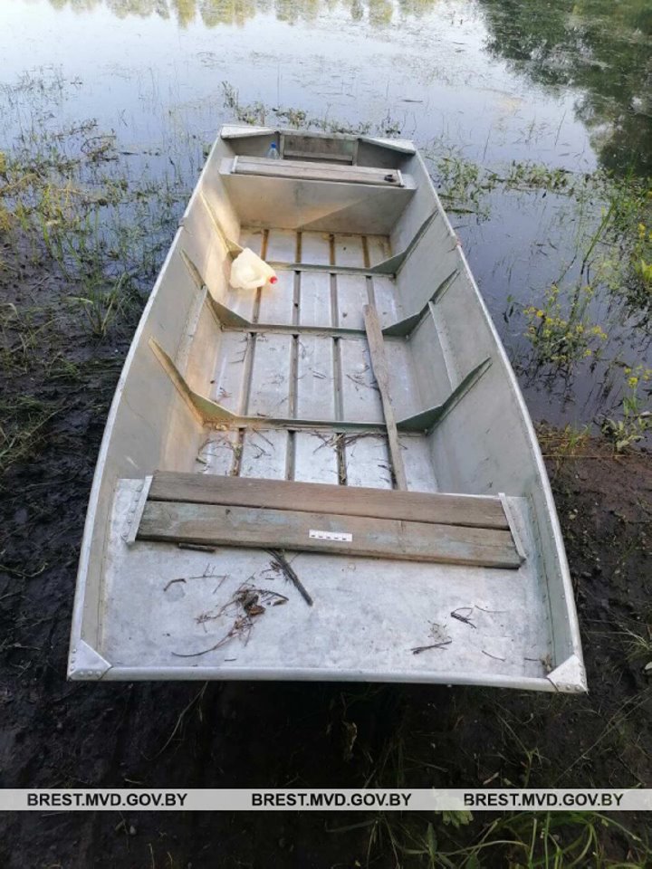 Житель Лунинецкого района украл мотор от лодки