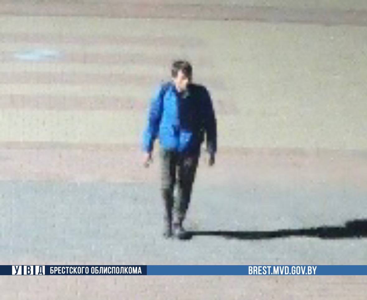 В Бресте милиция ищет мужчину, который находился около магазина на ул. Я.Купалы