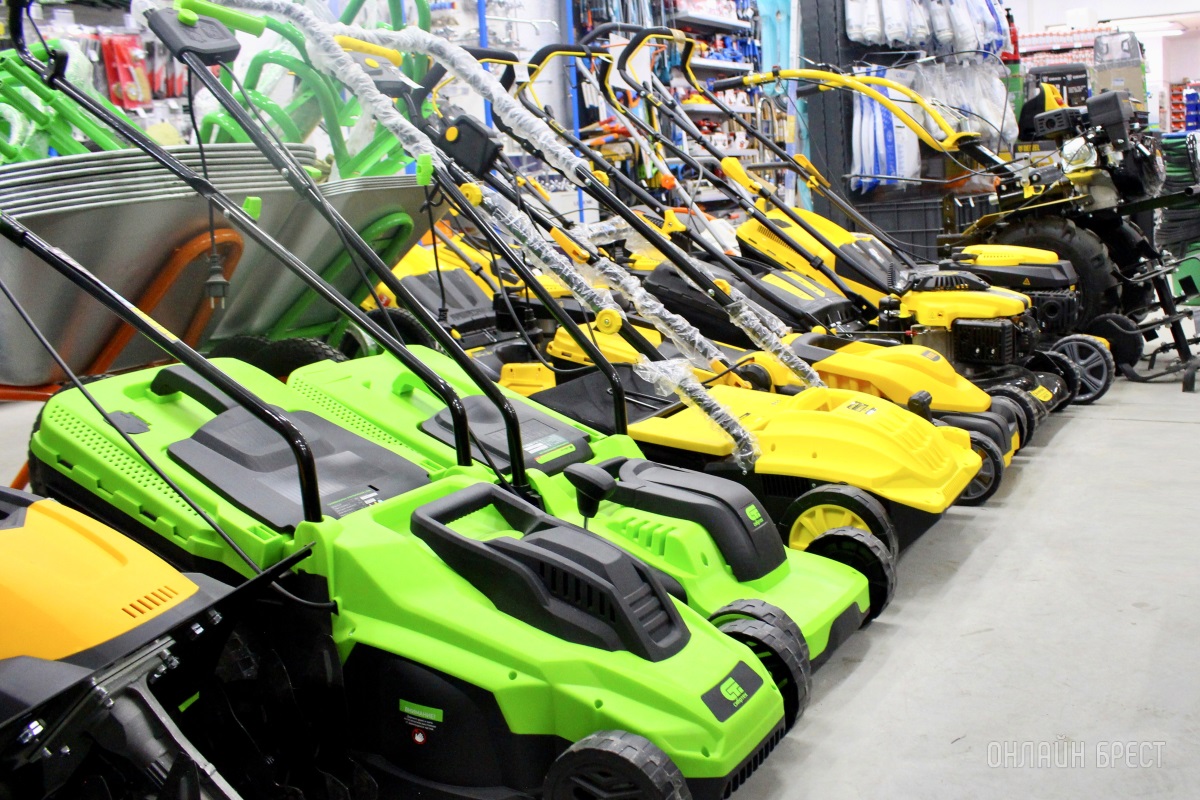 БРЕСТ! Выигрывай садовый триммер в розыгрыше от строительного магазина «АмайзТрейд»