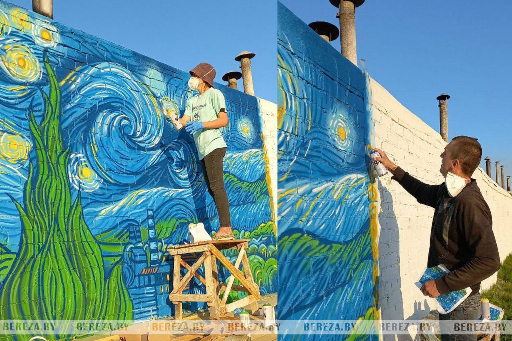 Семья белоозерцев создала граффити по мотивам картины Ван Гога