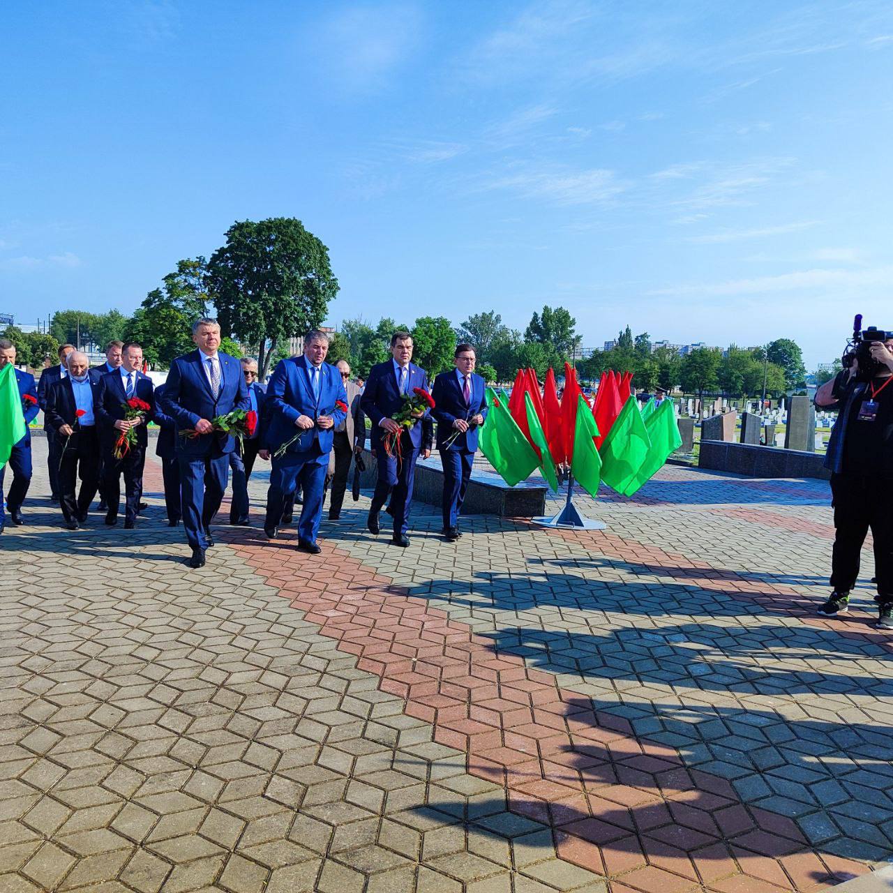 В Бресте на Гарнизонном кладбище открыли Аллею Памяти