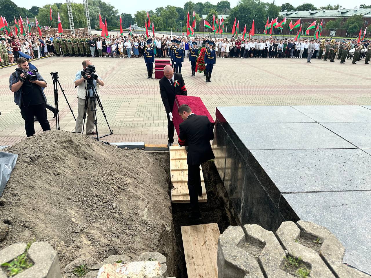 В Брестской крепости перезахоронили останки защитников легендарной цитадели над Бугом