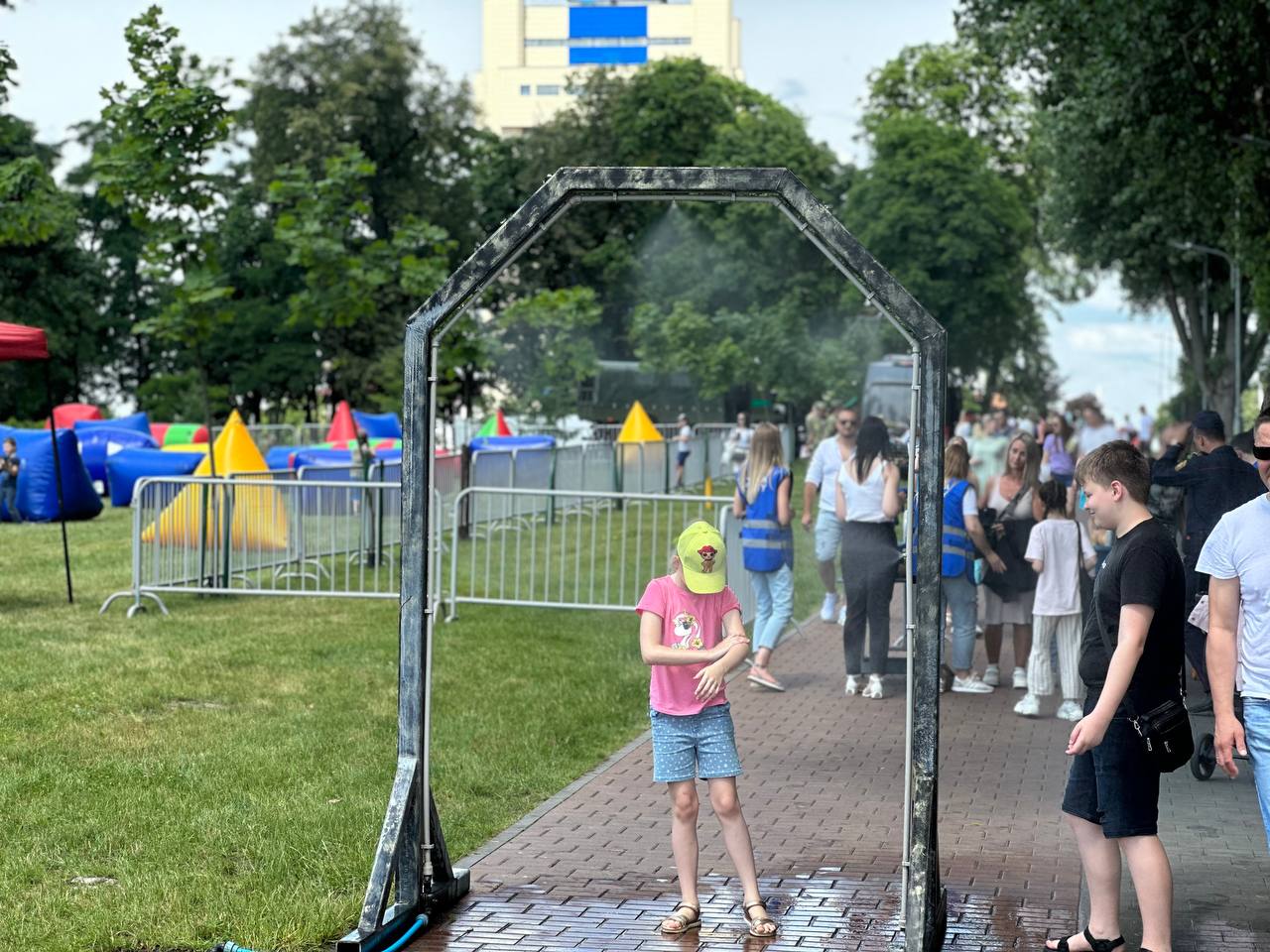 В Бресте проходит праздник к 45-летию Ленинского района - «Район, который сердцу дорог»