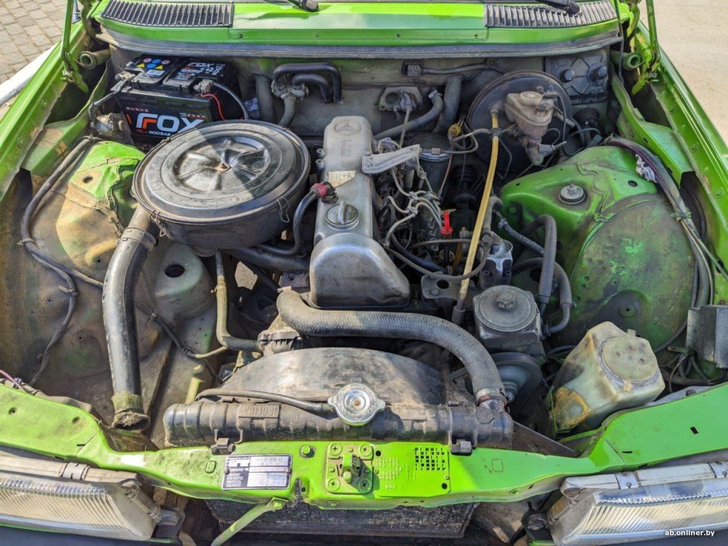 «23 года у одного хозяина». Житель Брестской области выставил на продажу Mercedes-Benz W123